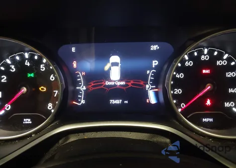 2020 Jeep Compass Latitude 4X4 z USA, uszkodzony, nr VIN 3C4NJDBB4LT157272